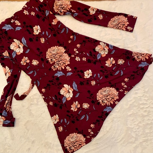 Maroon mock neck mini dress A-line floral - Picture 2 of 5